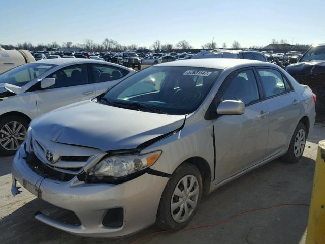 2T1BU4EE5BC713316 - 2011 TOYOTA COROLLA BA SILVER photo 2