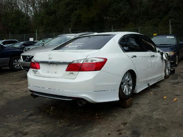 1HGCR3F92DA006555 - 2013 HONDA ACCORD TOU WHITE photo 4