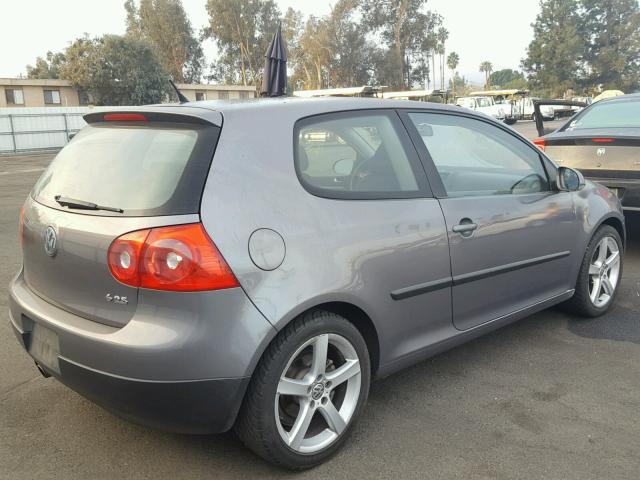 WVWBB71K09W115946 - 2009 VOLKSWAGEN RABBIT GRAY photo 4