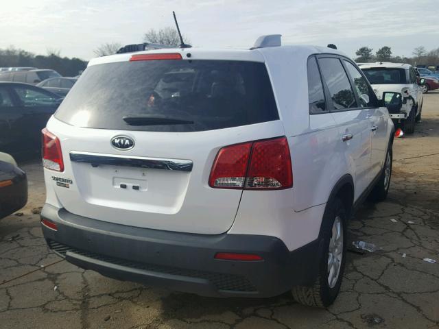 5XYKT3A18BG176784 - 2011 KIA SORENTO BA WHITE photo 4