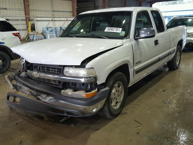 2GCEC19T8Y1268584 - 2000 CHEVROLET SILVERADO WHITE photo 2