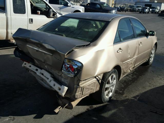 4T1BE32K05U959758 - 2005 TOYOTA CAMRY LE GOLD photo 4