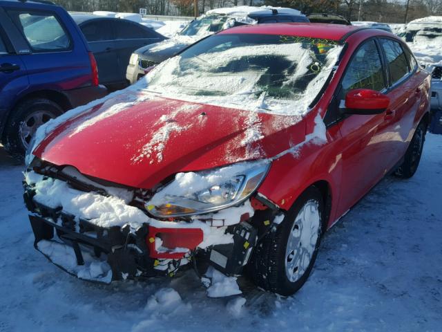 1FAHP3F24CL168564 - 2012 FORD FOCUS SE RED photo 2