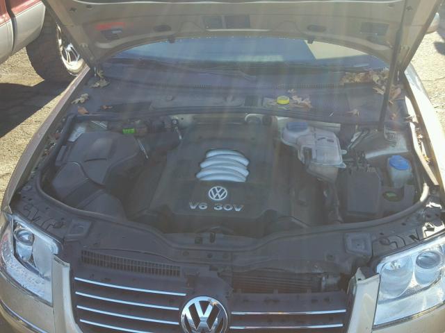 WVWWH63B52E001038 - 2002 VOLKSWAGEN PASSAT GLX 金色 照片 7