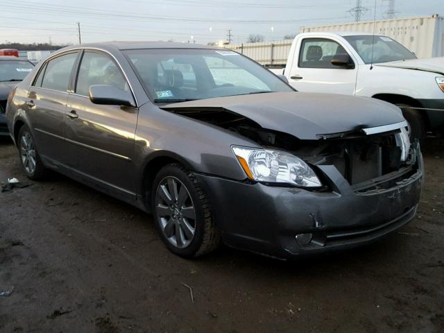 4T1BK36B97U206154 - 2007 TOYOTA AVALON XL GRAY photo 1