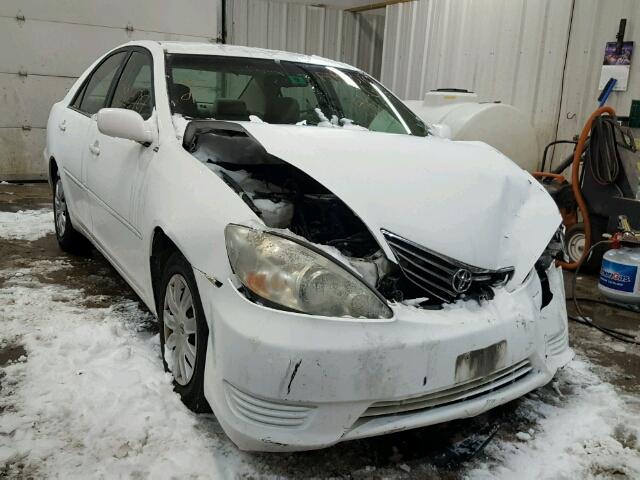 4T1BE32K46U749147 - 2006 TOYOTA CAMRY LE WHITE photo 1