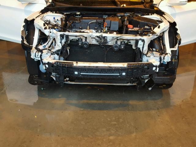 1HGCR2F80DA068182 - 2013 HONDA ACCORD EXL WHITE photo 9