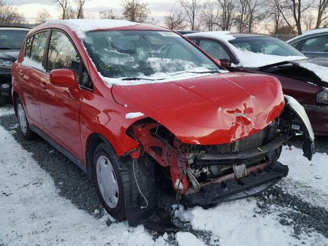 3N1BC13E39L369693 - 2009 NISSAN VERSA S RED photo 1