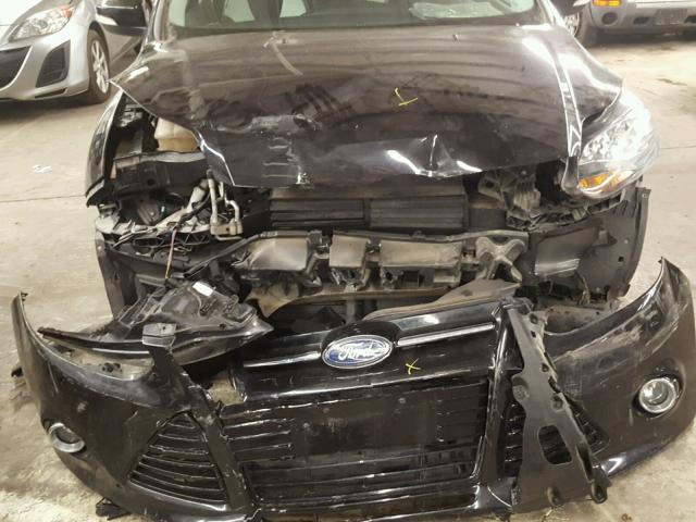 1FAHP3N2XCL324270 - 2012 FORD FOCUS TITA BLACK photo 9