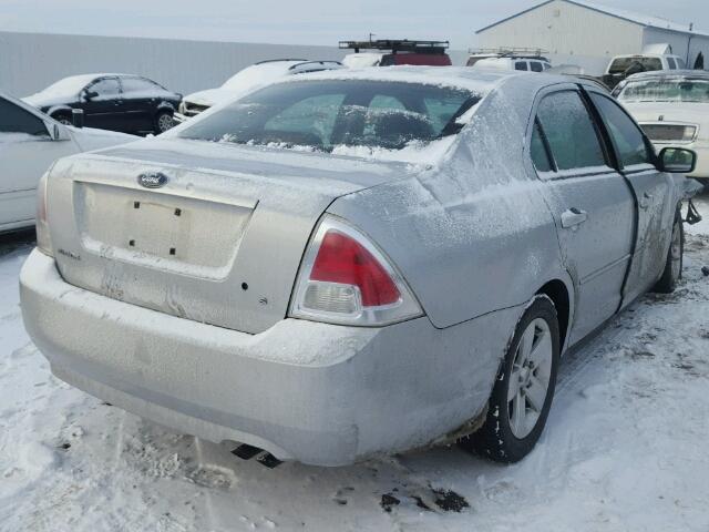 3FAFP07Z86R229616 - 2006 FORD FUSION SE SILVER photo 4