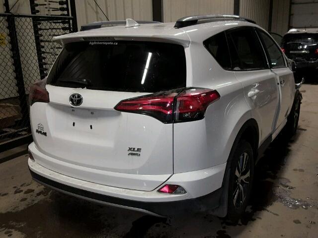 2T3RFREV5HW684601 - 2017 TOYOTA RAV4 XLE WHITE photo 4