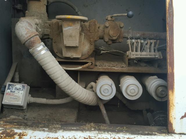 2WLPCCJH7YK965800 - 2000 WESTERN STAR/AUTO CAR CONVENTION WHITE photo 6