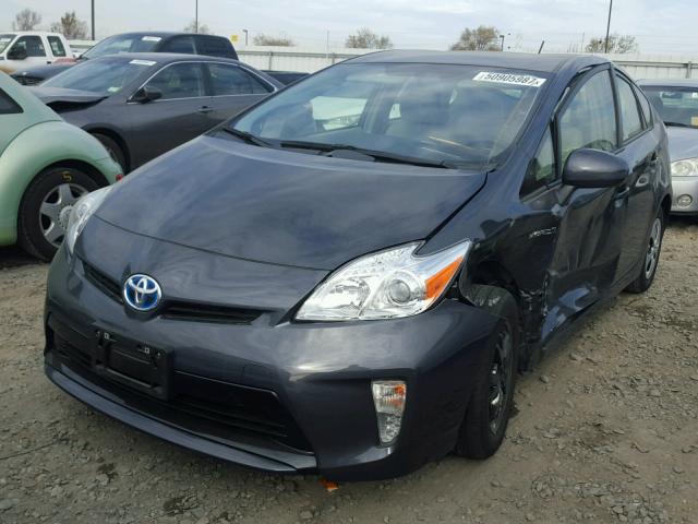 JTDKN3DU2F1968838 - 2015 TOYOTA PRIUS GRAY photo 2