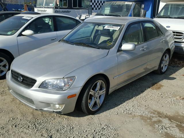 JTHBD192630073724 - 2003 LEXUS IS 300 GRAY photo 2