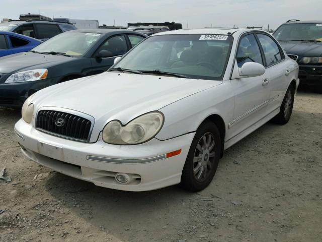 KMHWF35H14A041709 - 2004 HYUNDAI SONATA GLS WHITE photo 2