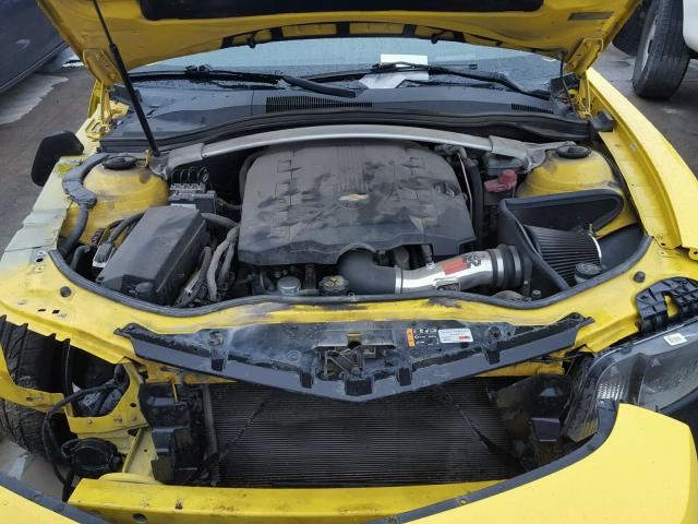 2G1FC3D35D9226949 - 2013 CHEVROLET CAMARO LT YELLOW photo 7