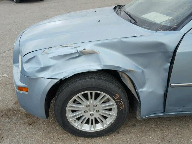 2C3KA53G88H268303 - 2008 CHRYSLER 300 TOURIN BLUE photo 9