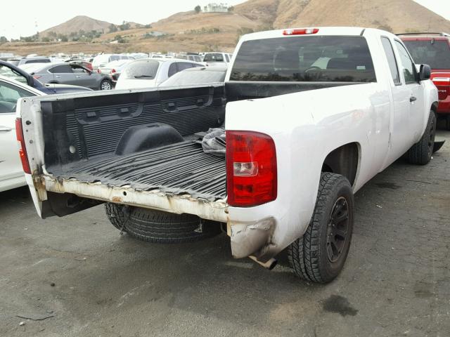 1GCRCPE06BZ127866 - 2011 CHEVROLET SILVERADO WHITE photo 4