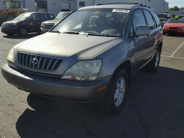 JTJHF10U420264042 - 2002 LEXUS RX 300 GRAY photo 2