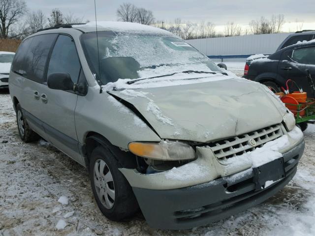 1C4GJ44G2YB746850 - 2000 CHRYSLER GRAND VOYA GREEN photo 1