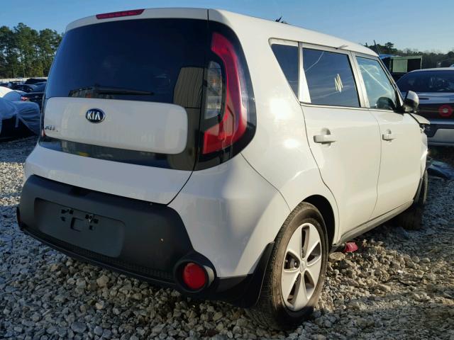 KNDJN2A28G7398111 - 2016 KIA SOUL WHITE photo 4