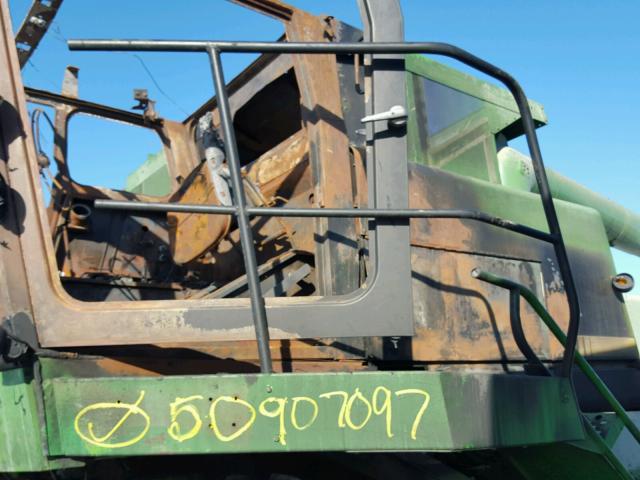 H07720X602076 - 1984 JOHN DEERE COM GREEN photo 9