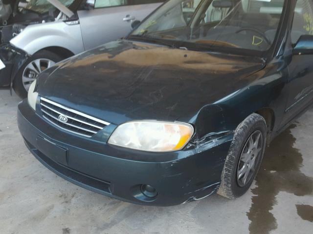 KNAFB121025143713 - 2002 KIA SPECTRA BA GREEN photo 9