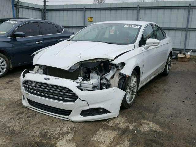 3FA6P0H90DR220789 - 2013 FORD FUSION SE WHITE photo 2