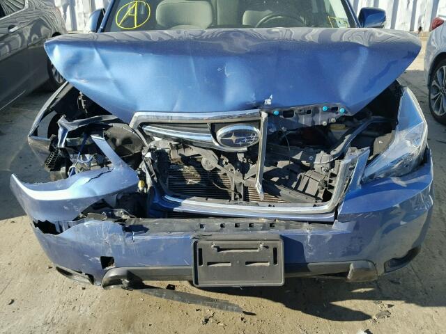 JF2SJAUC2FH572148 - 2015 SUBARU FORESTER 2 BLUE photo 7