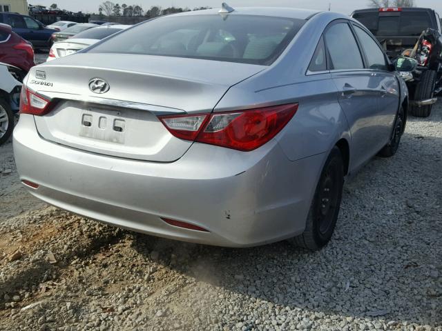 5NPEB4AC7CH471568 - 2012 HYUNDAI SONATA GLS SILVER photo 4