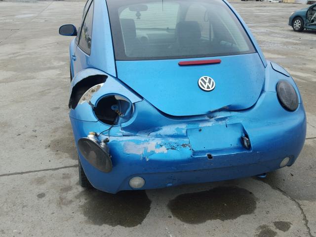 3VWGK31CX4M421470 - 2004 VOLKSWAGEN NEW BEETLE 蓝色 照片 9