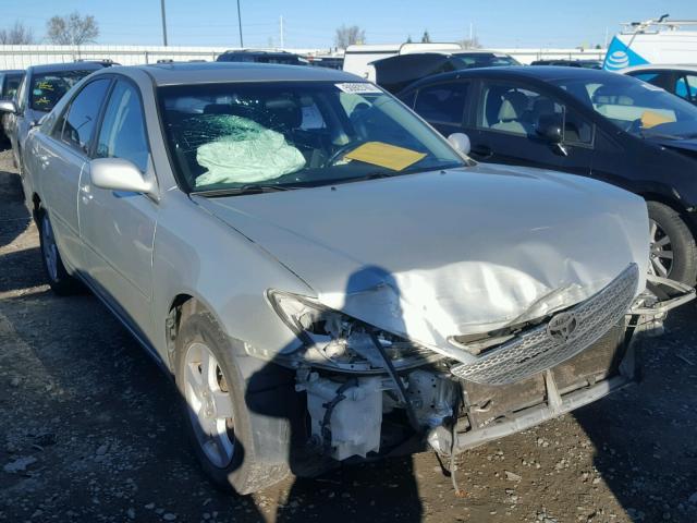 JTDBE32K620116624 - 2002 TOYOTA CAMRY LE SILVER photo 1