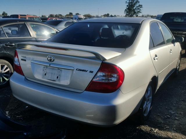JTDBE32K620116624 - 2002 TOYOTA CAMRY LE SILVER photo 4