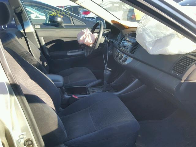 JTDBE32K620116624 - 2002 TOYOTA CAMRY LE ვერცხლისფერი ფოტო 5