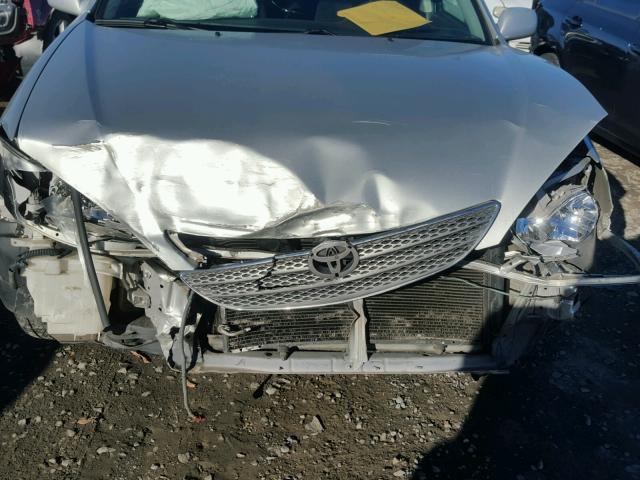 JTDBE32K620116624 - 2002 TOYOTA CAMRY LE SILVER photo 9