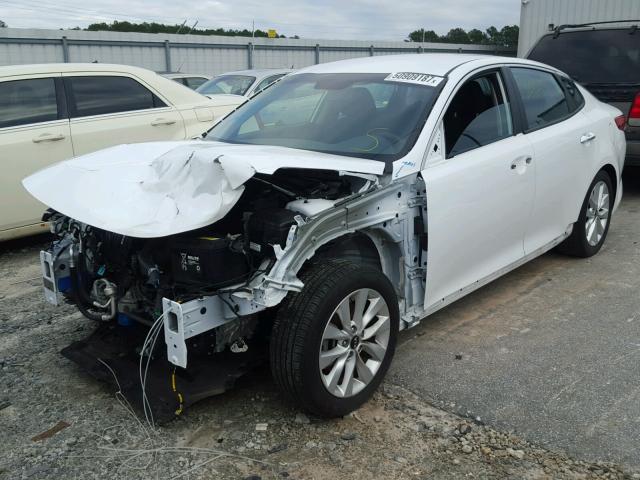 5XXGT4L36GG073255 - 2016 KIA OPTIMA LX WHITE photo 2