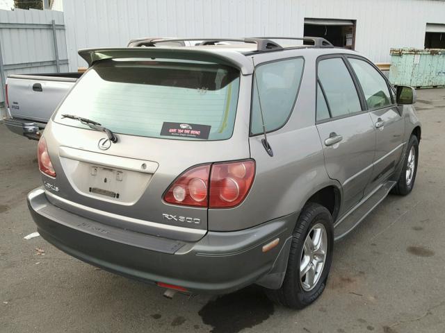 JT6HF10U3Y0135065 - 2000 LEXUS RX 300 SILVER photo 4