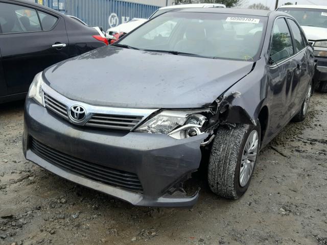 4T1BF1FK3EU870343 - 2014 TOYOTA CAMRY L GRAY photo 2