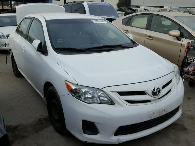 2T1BU4EE2BC547269 - 2011 TOYOTA COROLLA BA WHITE photo 1