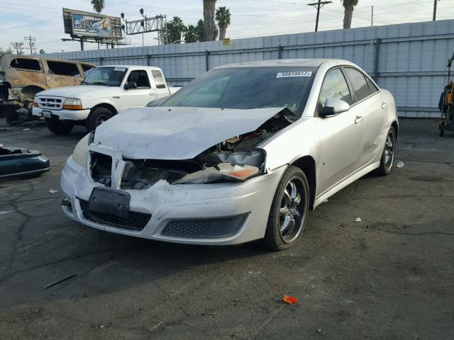 1G2ZA5EB9A4117618 - 2010 PONTIAC G6 SILVER photo 2