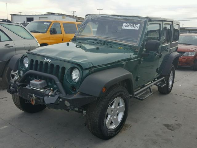 1C4BJWDG3EL228502 - 2014 JEEP WRANGLER U GREEN photo 2