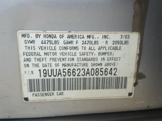 19UUA56623A085642 - 2003 ACURA 3.2TL SILVER photo 10