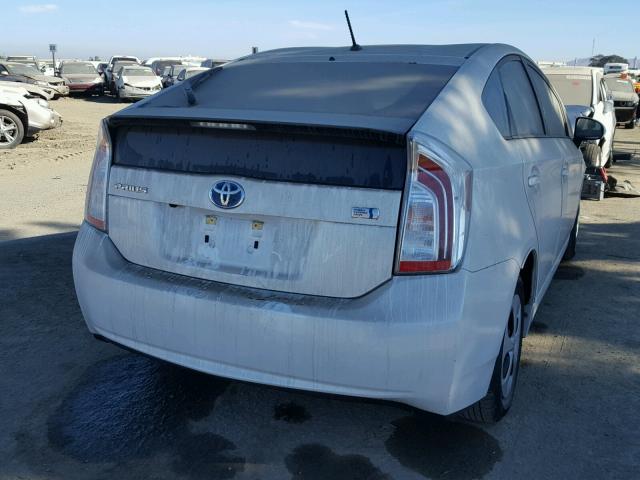 JTDKN3DU0F2003549 - 2015 TOYOTA PRIUS WHITE photo 4