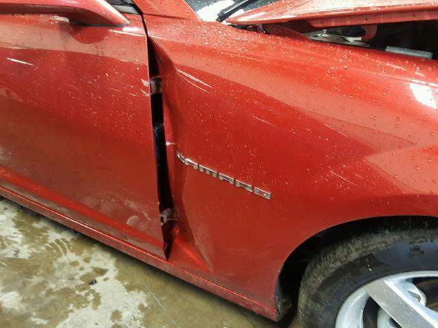 2G1FD3D38F9294145 - 2015 CHEVROLET CAMARO LT RED photo 9