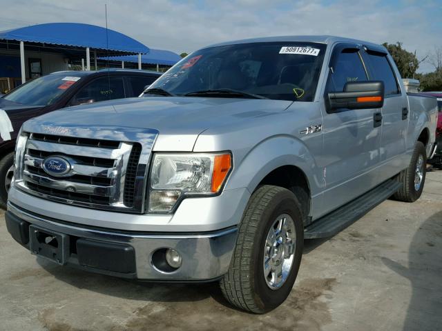 1FTEW1C82AFC63570 - 2010 FORD F150 SUPER SILVER photo 2