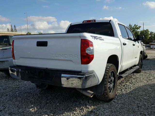 5TFEW5F11GX199255 - 2016 TOYOTA TUNDRA CRE WHITE photo 4