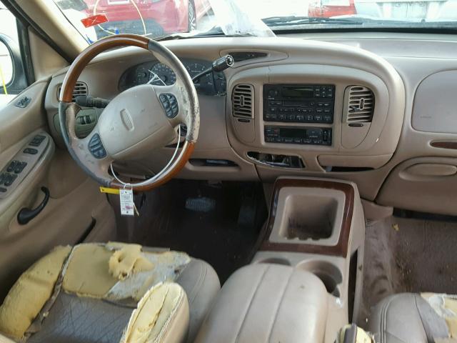 5LMRU27AXXLJ31699 - 1999 LINCOLN NAVIGATOR 黑色 照片 9