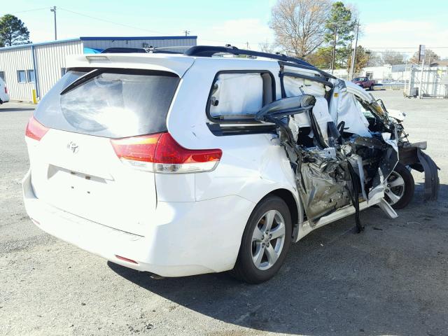 5TDKK3DC8CS206449 - 2012 TOYOTA SIENNA LE WHITE photo 4