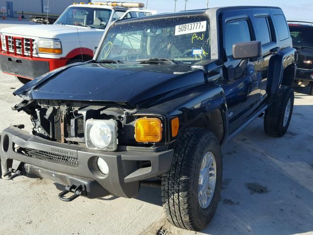 5GTDN13E178107174 - 2007 HUMMER H3 BLACK photo 2