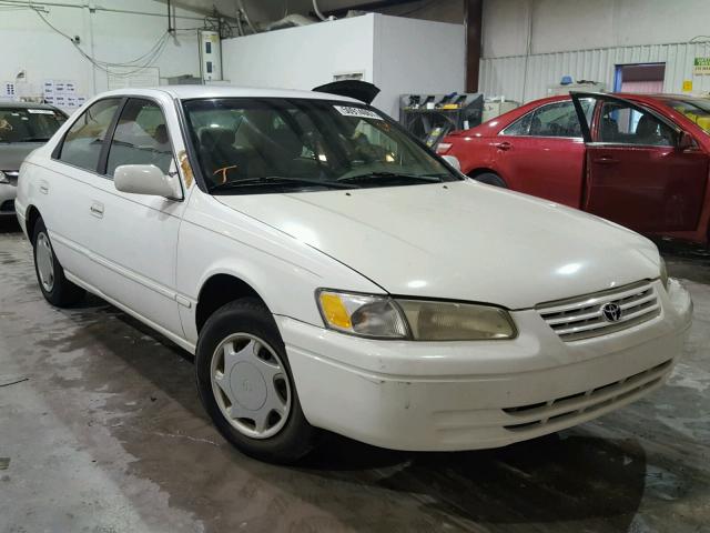 4T1BG22KXXU862915 - 1999 TOYOTA CAMRY CE WHITE photo 1